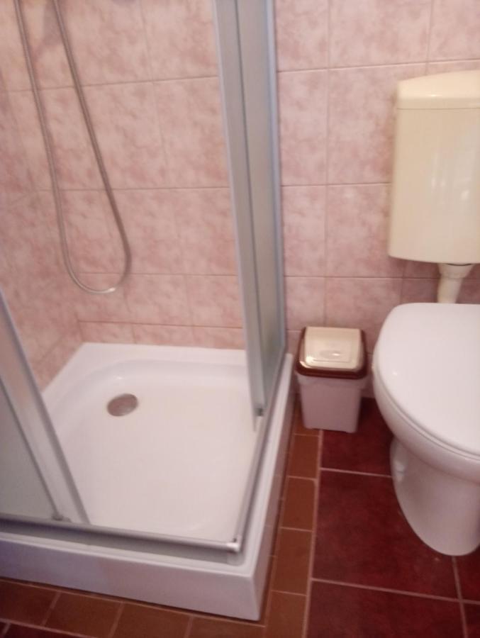 Liza Apartman Гюла Екстериор снимка